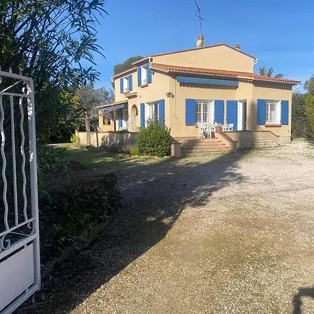 Agreable Maison Proche Dans Quartier Residentiel Classee 3 Etoiles Oft * Sanary-sur-Mer