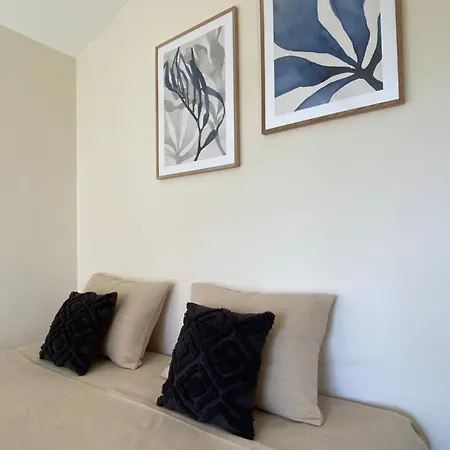 Villa Agreable Maison Proche Dans Quartier Residentiel Classee 3 Etoiles Oft *
