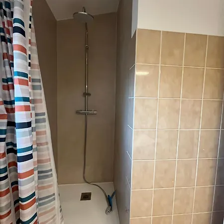 Villa Agreable Maison Proche Dans Quartier Residentiel Classee 3 Etoiles Oft *