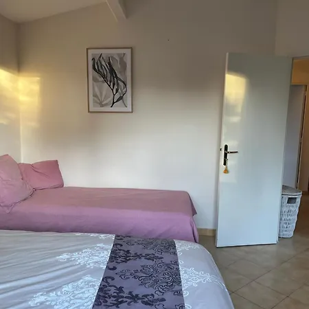 Villa Agreable Maison Proche Dans Quartier Residentiel Classee 3 Etoiles Oft *