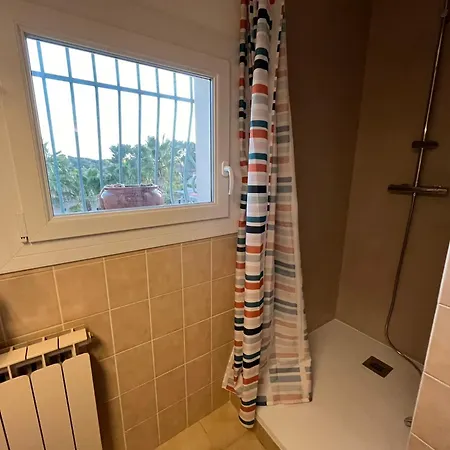 Agreable Maison Proche Dans Quartier Residentiel Classee 3 Etoiles Oft Vila *