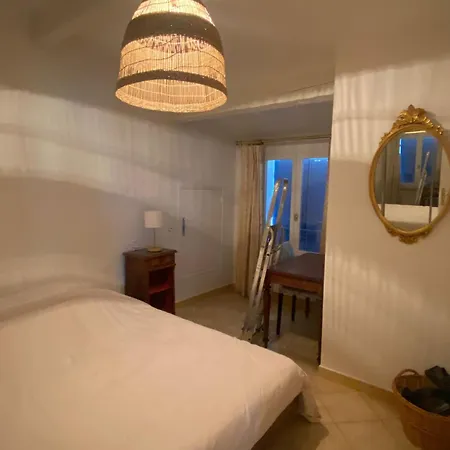 Villa Agreable Maison Proche Dans Quartier Residentiel Classee 3 Etoiles Oft Sanary-sur-Mer