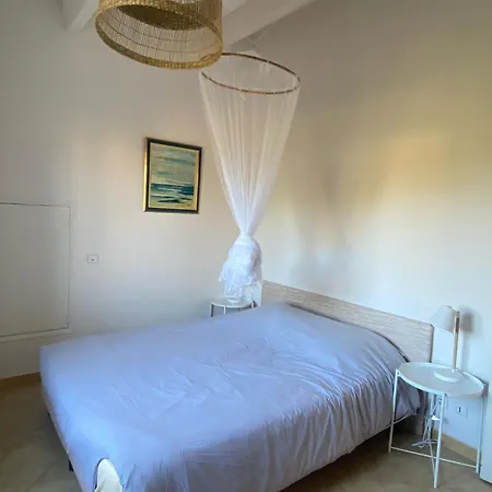 Vila Agreable Maison Proche Dans Quartier Residentiel Classee 3 Etoiles Oft Sanary-sur-Mer