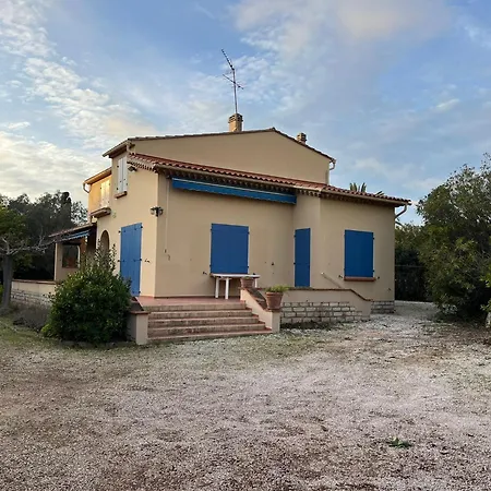 Agreable Maison Proche Dans Quartier Residentiel Classee 3 Etoiles Oft Sanary-sur-Mer